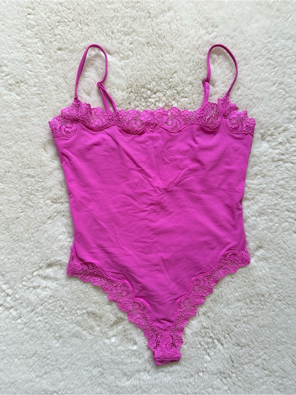 SKIMS Fits Everybody Lace Cami Bodysuit Orchid Small